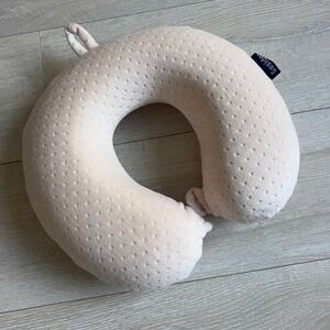 Gosider Plush Travel Neck Pillow Cream Beige Snap Closure Ergonomic Support